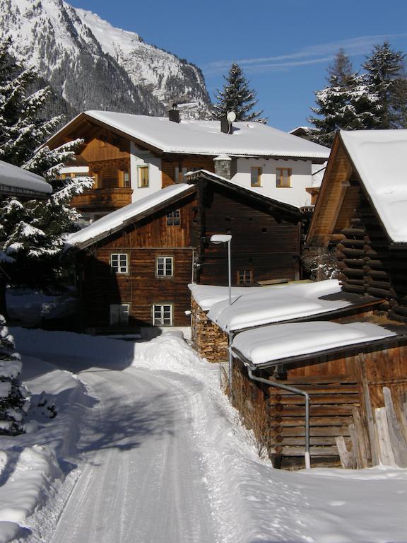 Apart Brigitta Sankt Leonhard im Pitztal Szoba fotó